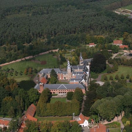 Bed and Breakfast De Vrolijcke Bosmuis Бергейк Экстерьер фото
